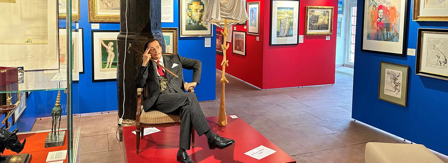 Maison des frères Grimm Steinau / Dalí – vie et œuvre