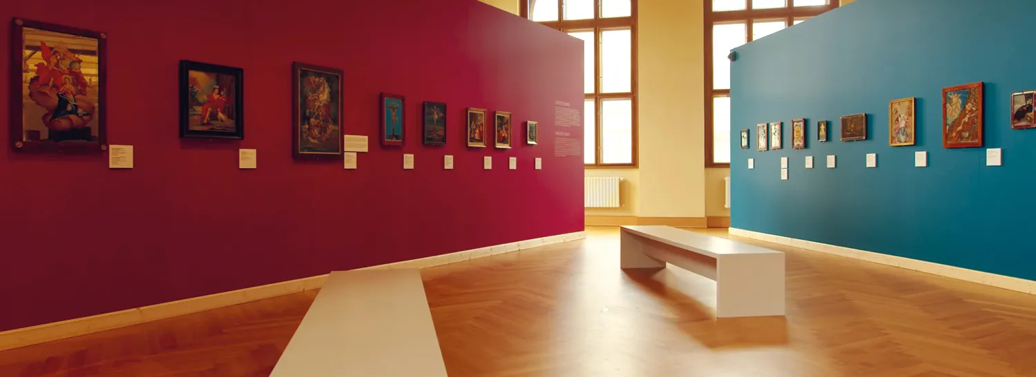UPM Prague / « Gleam of Gold, Blaze of Colours »
